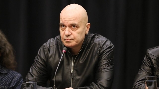 Слави Трифонов: Този парламент не успя да събере мнозинство, за да изпълни волята на народа